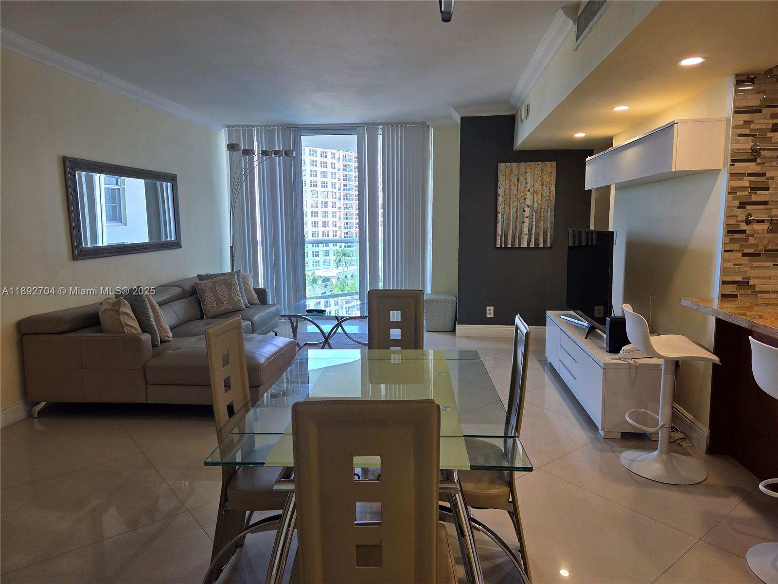 TIDES ON HOLLYWOOD BEACH - Residential