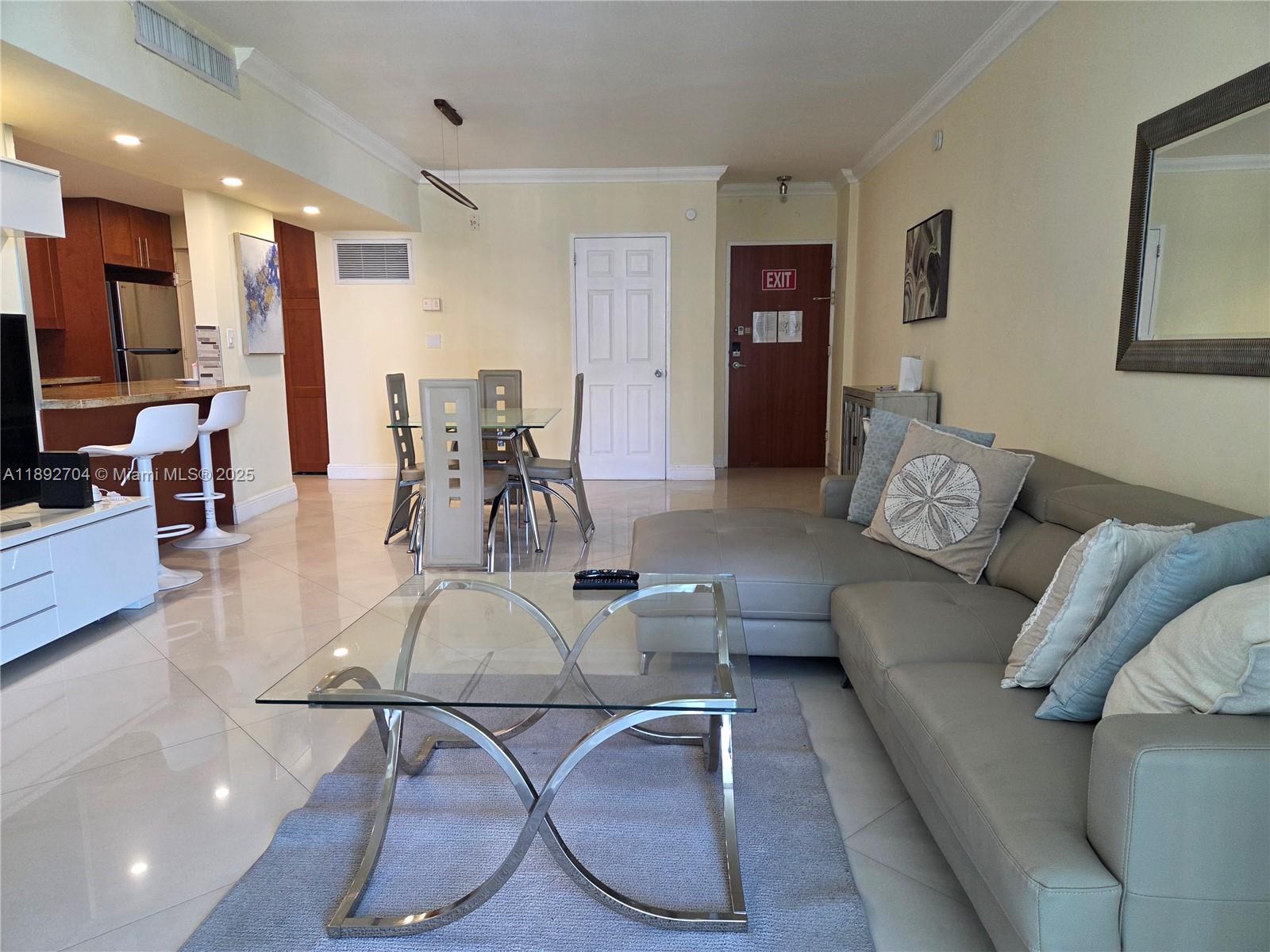 TIDES ON HOLLYWOOD BEACH - Residential