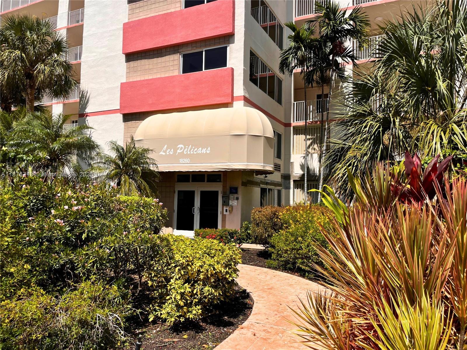 LES PELICANS (THE PELICAN - Residential