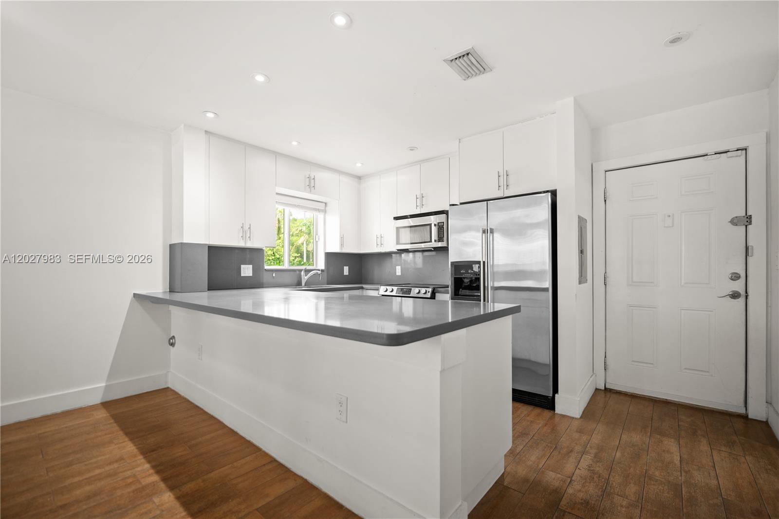 PUERTA DEL SOL CONDO - Residential
