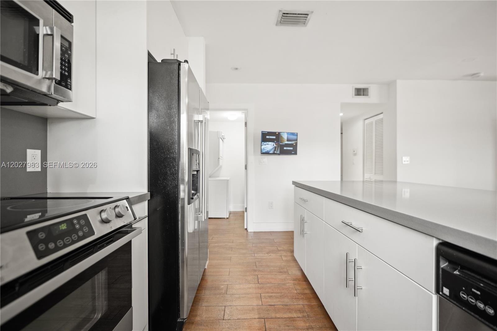 PUERTA DEL SOL CONDO - Residential