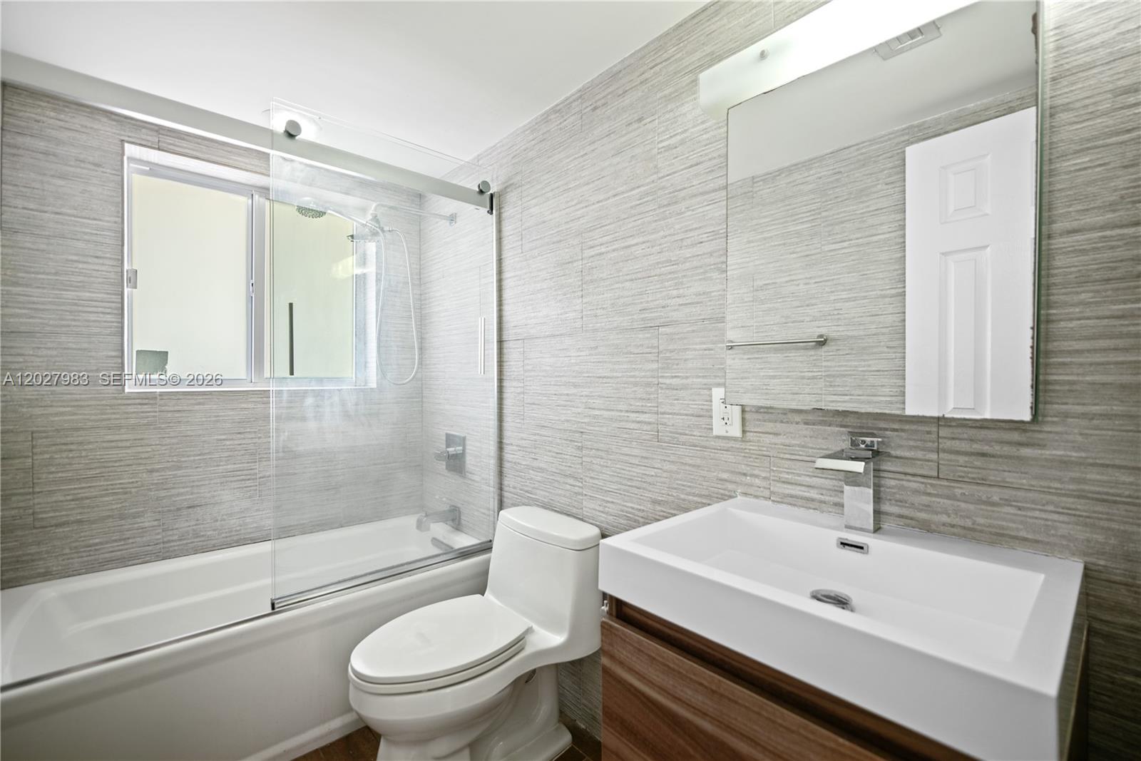 PUERTA DEL SOL CONDO - Residential