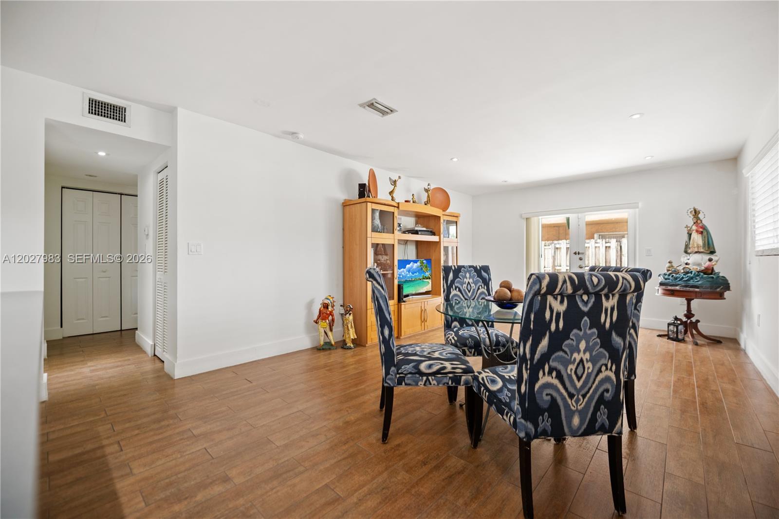 PUERTA DEL SOL CONDO - Residential