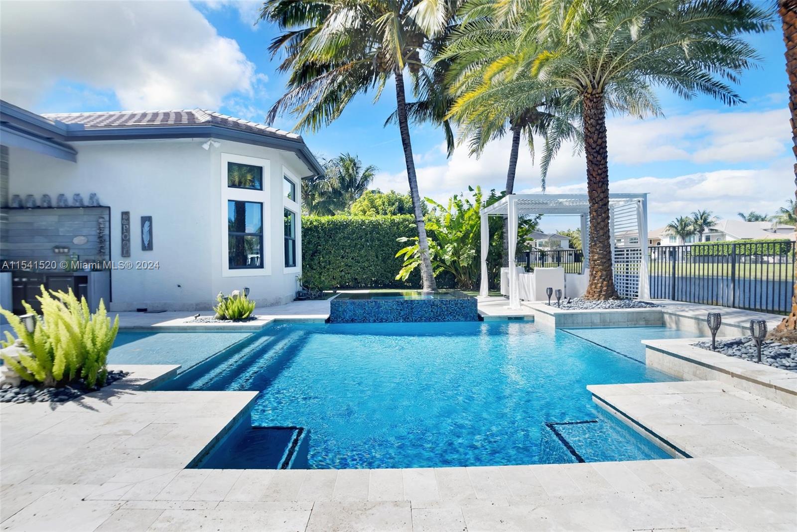 Seven Bridges - Residential