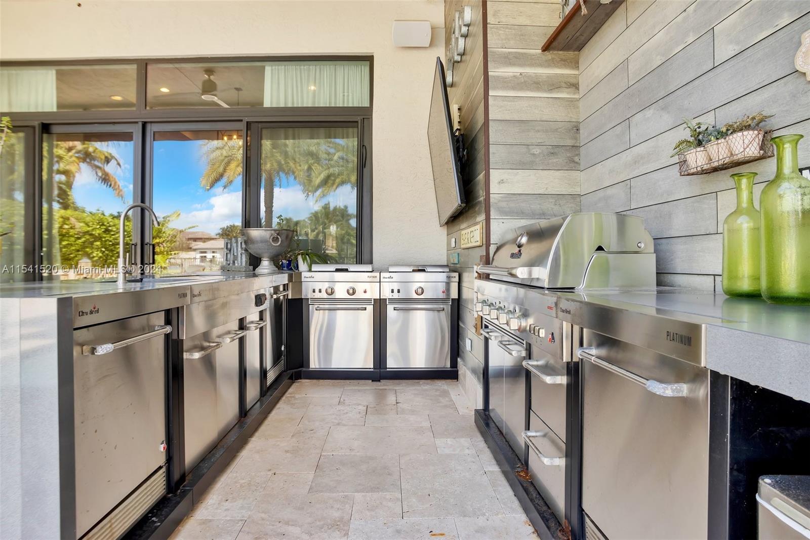 Seven Bridges - Residential