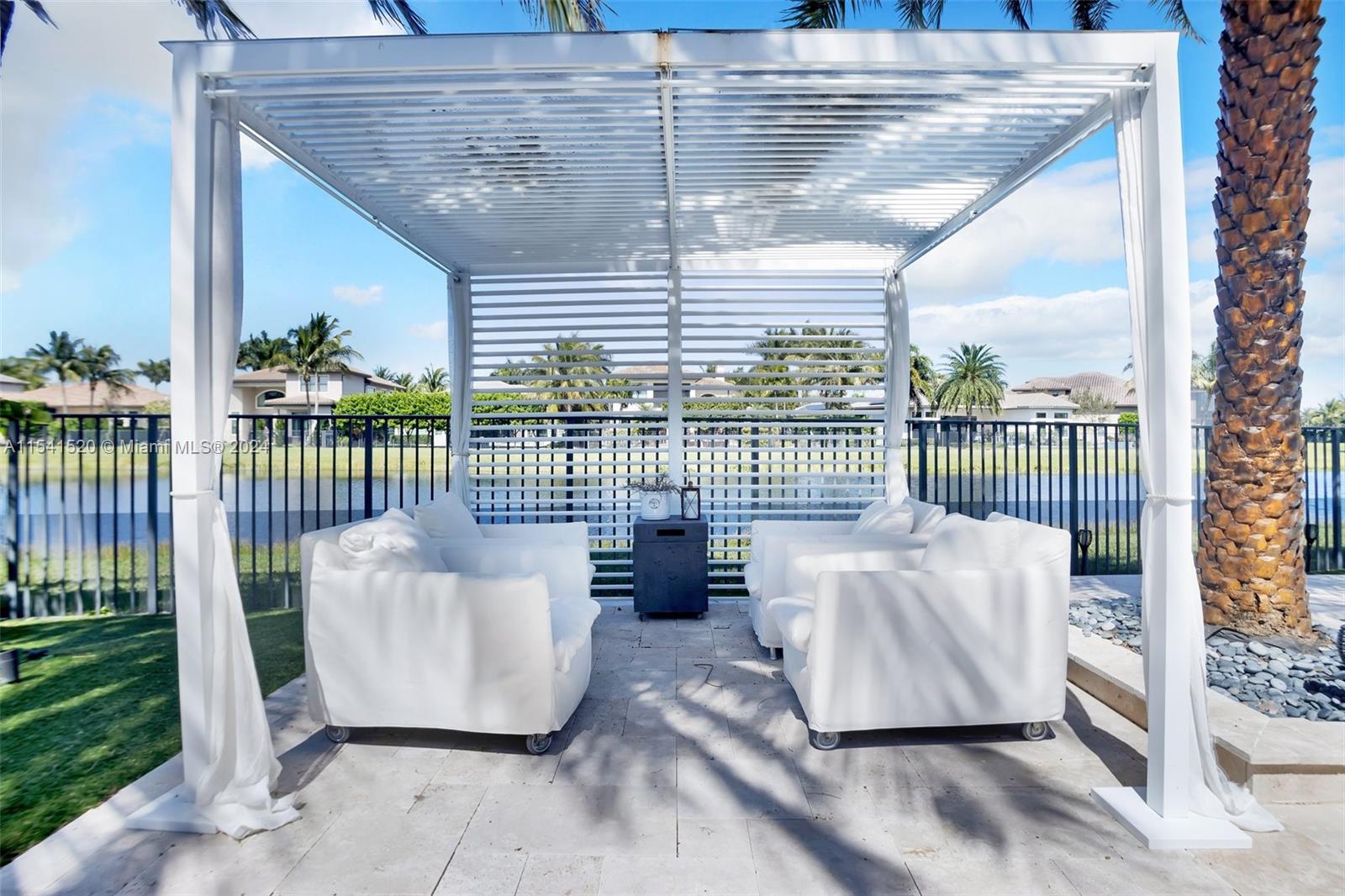 Seven Bridges - Residential