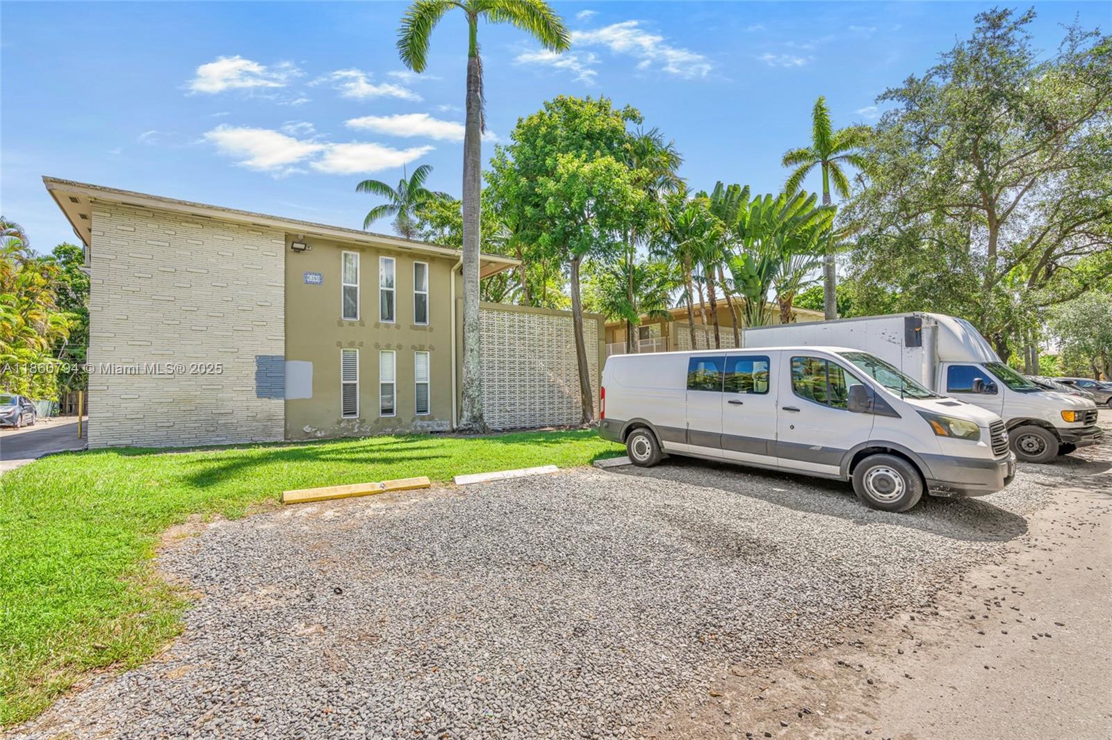 THE OAKS AT SOUTH MIAMI C - Residential