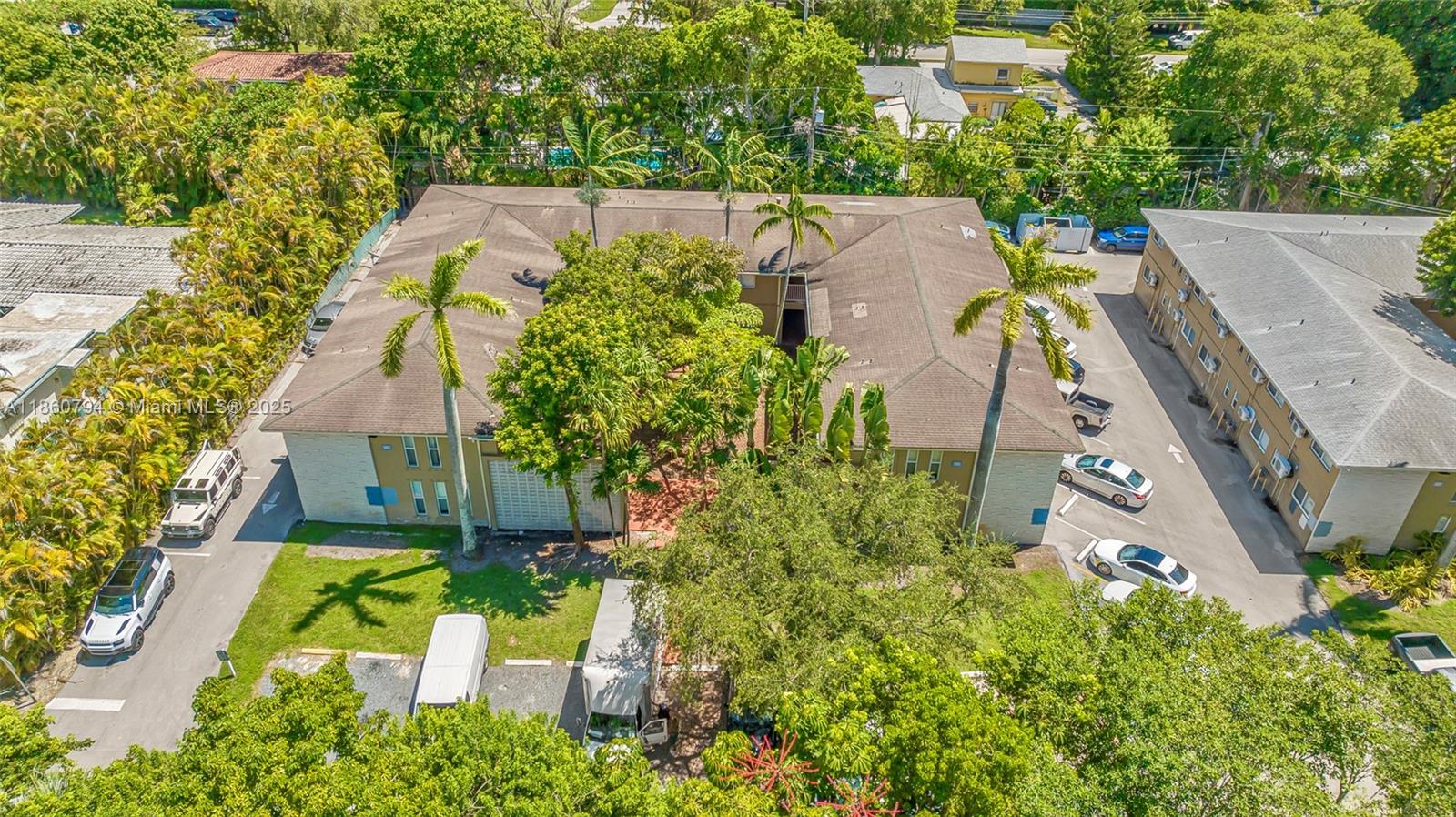 6310 SW 79th St 18