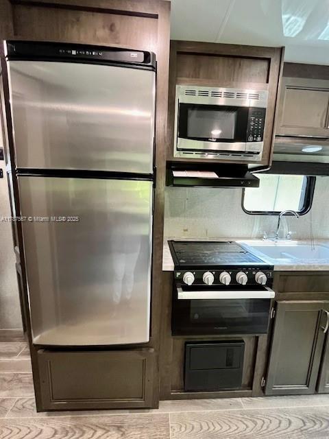 MANGUS SUB SEC 1 - Residential Lease