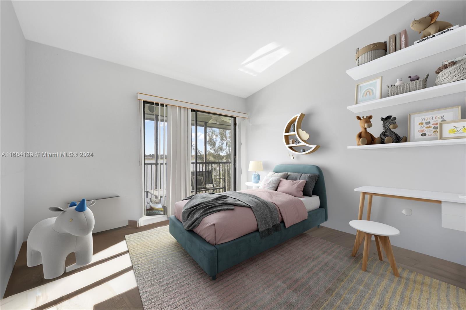 CARMEL LAKES CONDO NO 6 - Residential