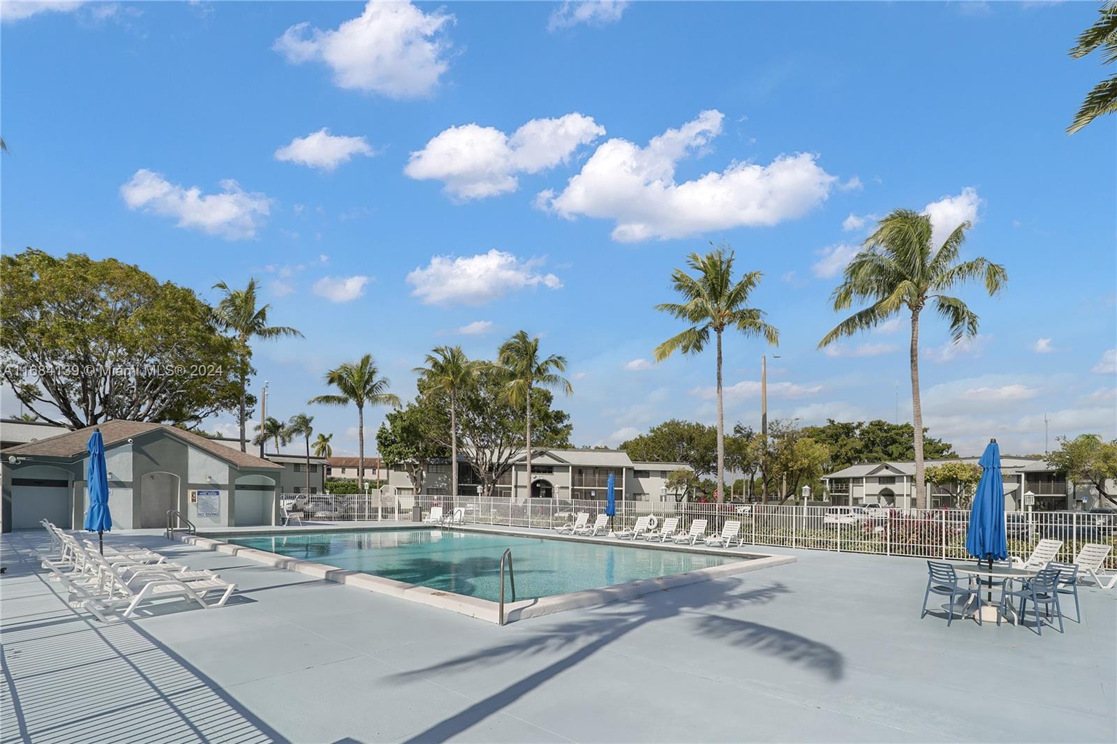 CARMEL LAKES CONDO NO 6 - Residential