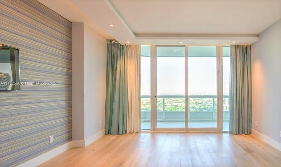 SANTA MARIA CONDO - Residential