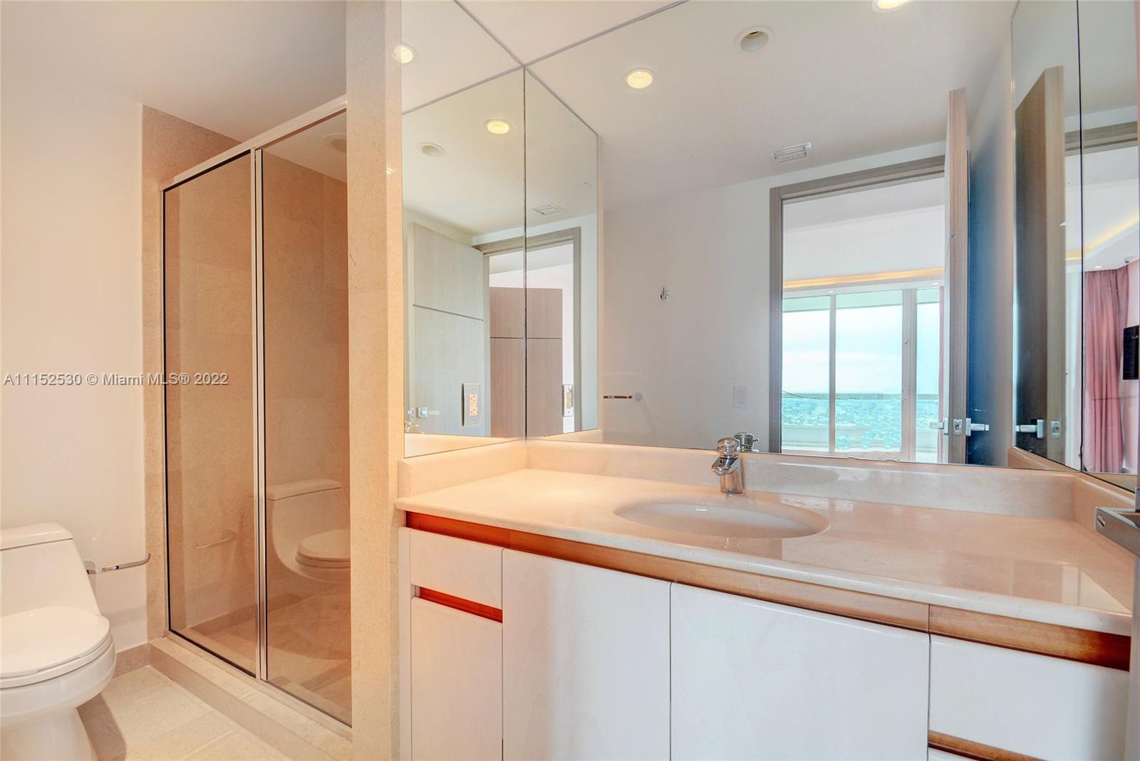 SANTA MARIA CONDO - Residential