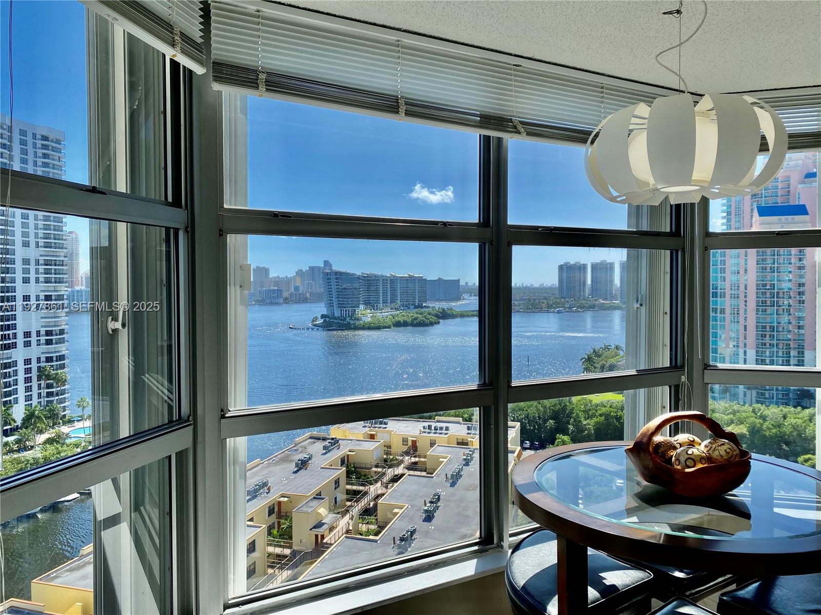 MYSTIC POINTE TOWER 600 C - Residential