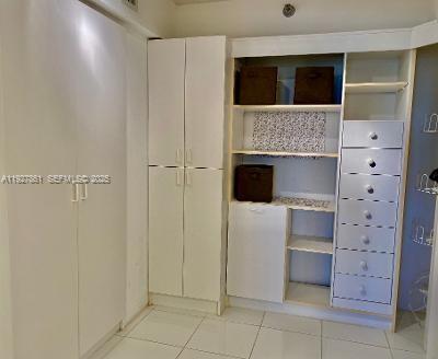 MYSTIC POINTE TOWER 600 C - Residential