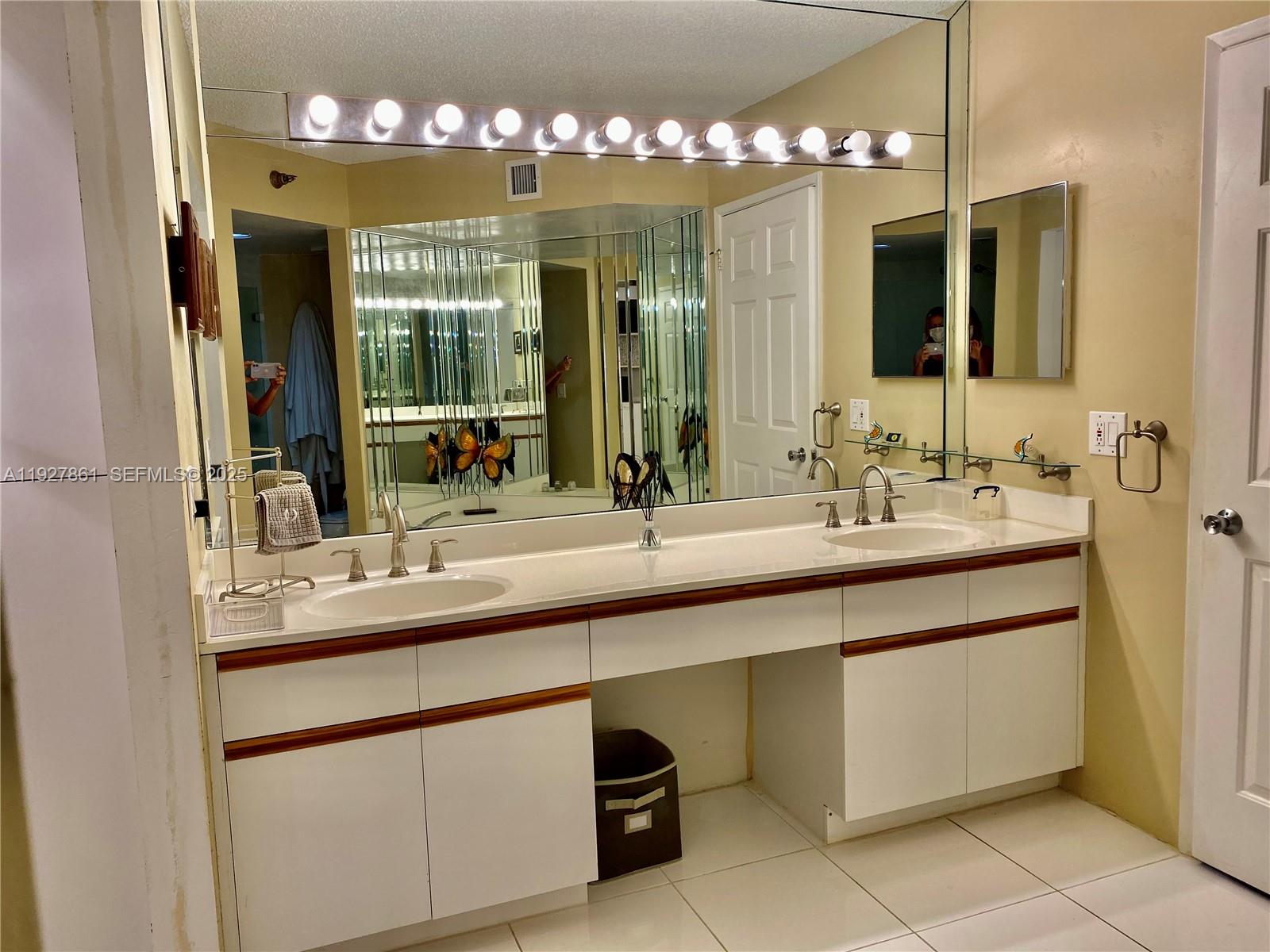 MYSTIC POINTE TOWER 600 C - Residential