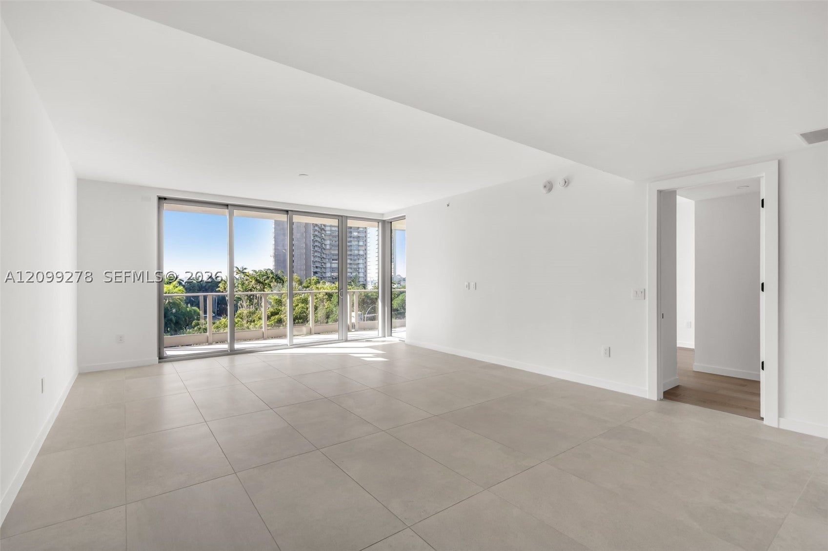 2200 Brickell ave 416