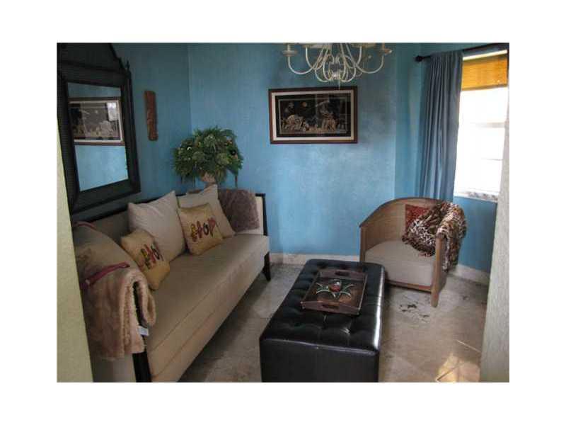 FOREST LAKES COUNTRY GARD - Residential Lease