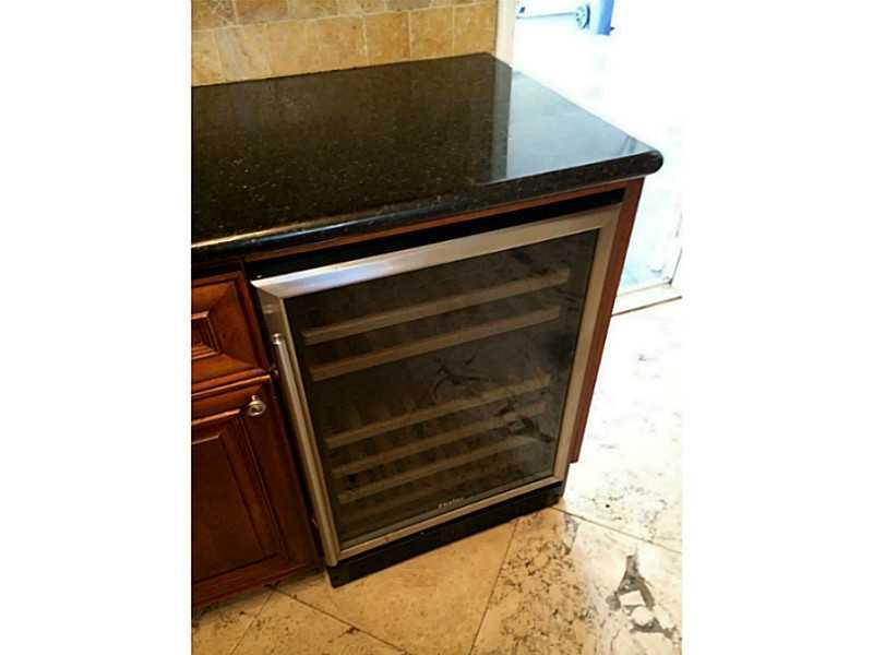 FOREST LAKES COUNTRY GARD - Residential Lease