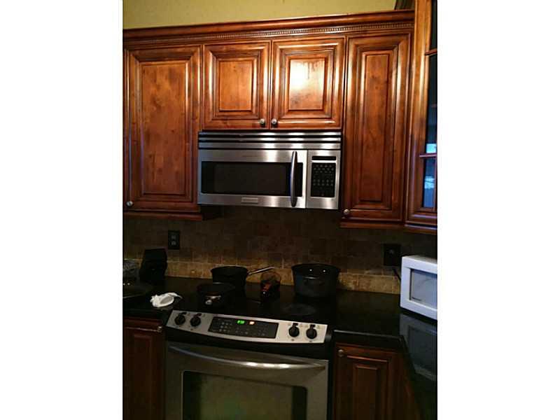 FOREST LAKES COUNTRY GARD - Residential Lease