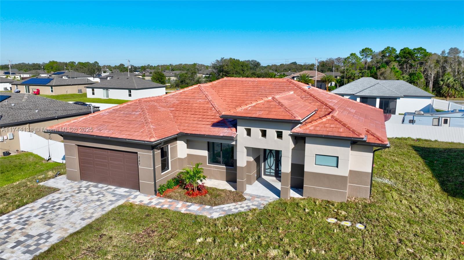 257 Lisette St, Fort Myers, Lee County, Florida - 4 Bedrooms  
2 Bathrooms - 