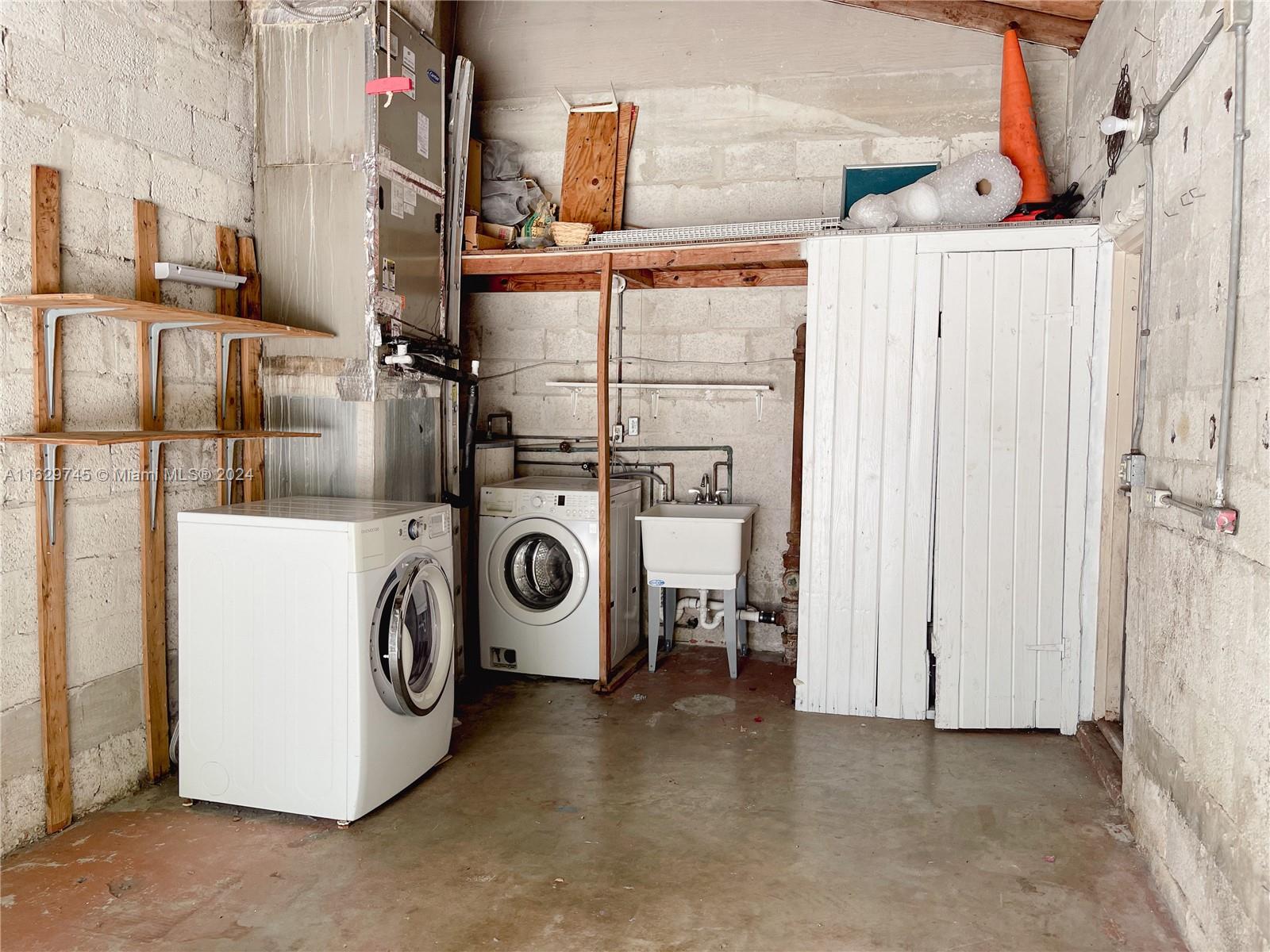 SILVER BLUFF EST SEC C - Residential Lease