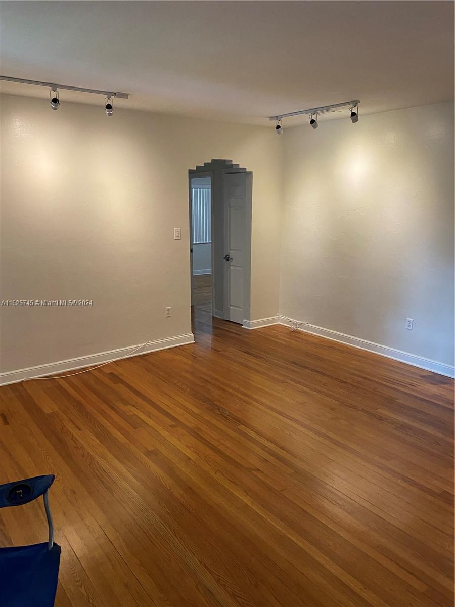 SILVER BLUFF EST SEC C - Residential Lease