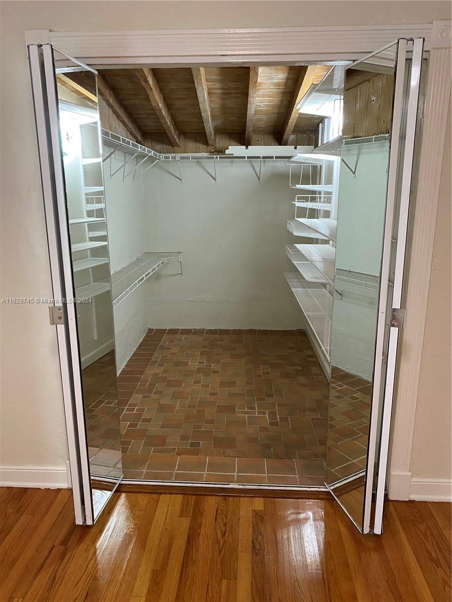 SILVER BLUFF EST SEC C - Residential Lease