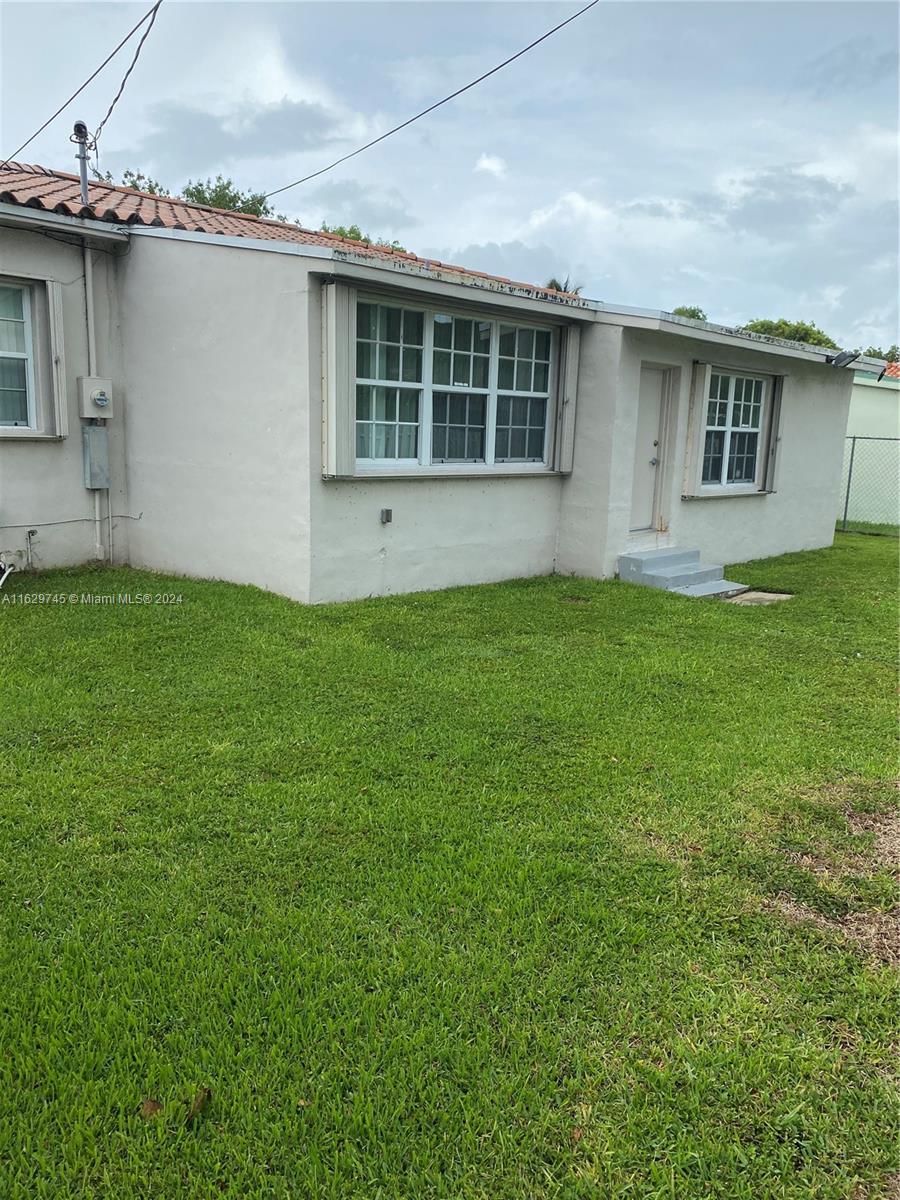 SILVER BLUFF EST SEC C - Residential Lease