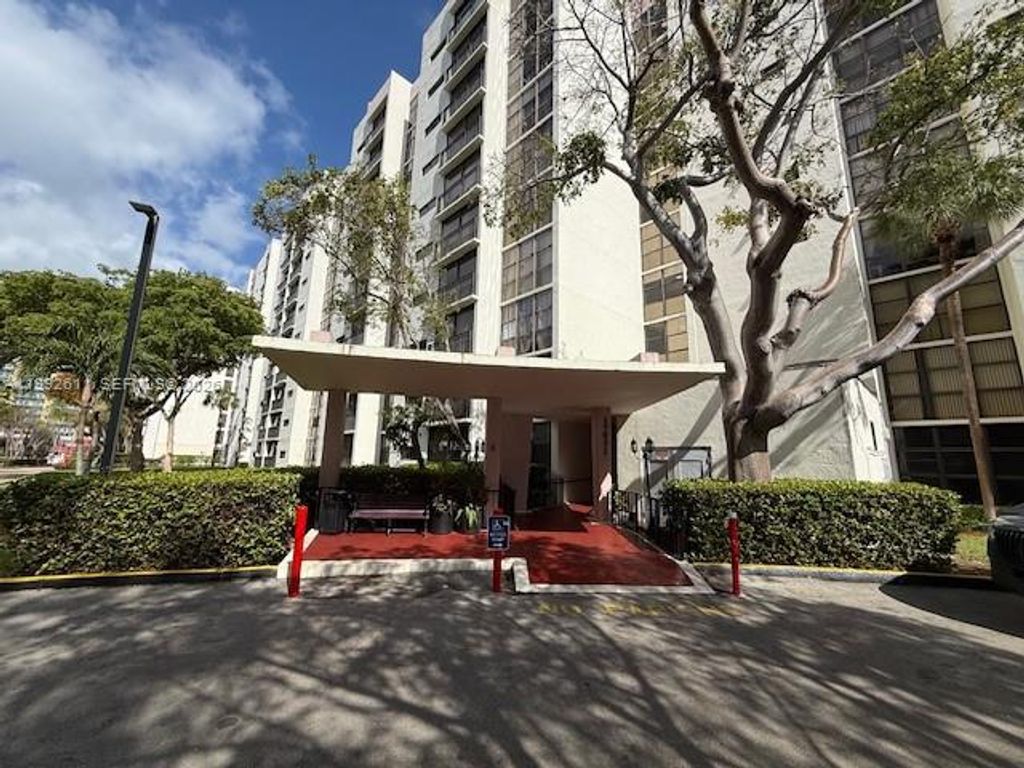 Photo of 17021 N Bay Rd #216, Sunny Isles Beach, FL 33160 (MLS # A11992611)