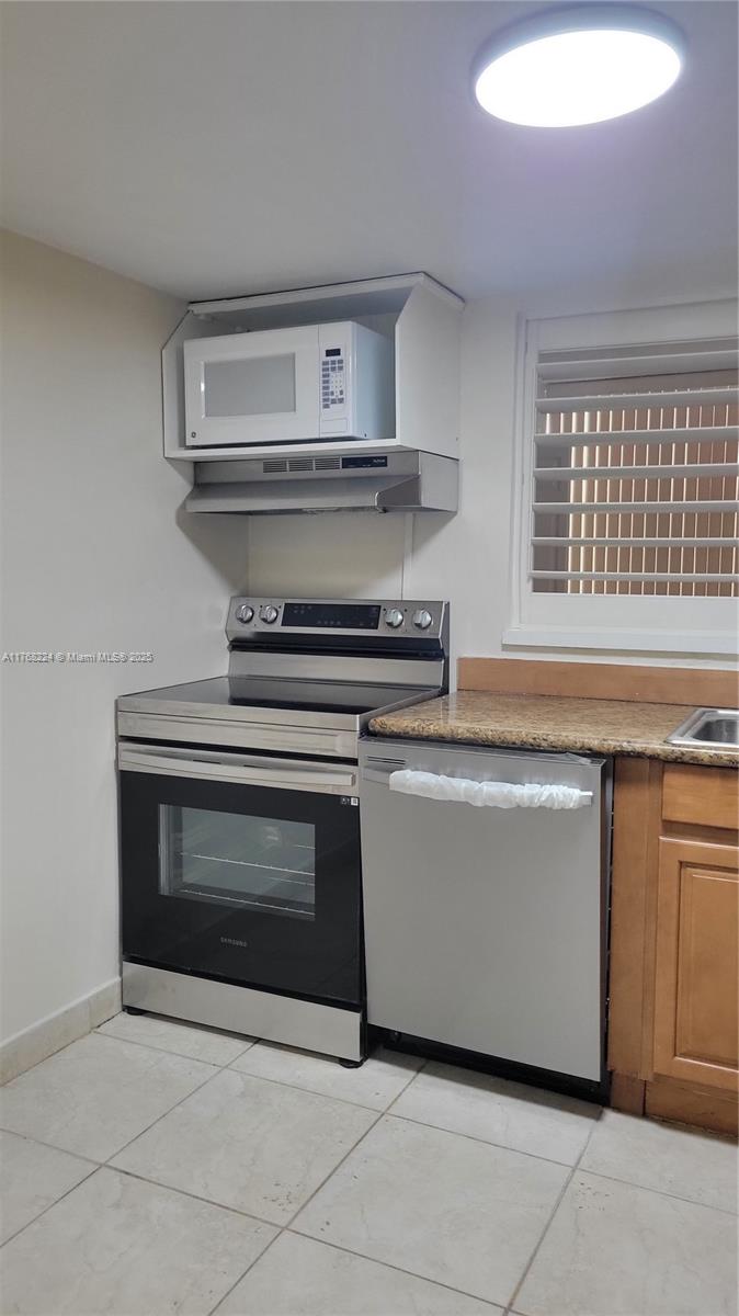 2049 S Ocean Dr 1105