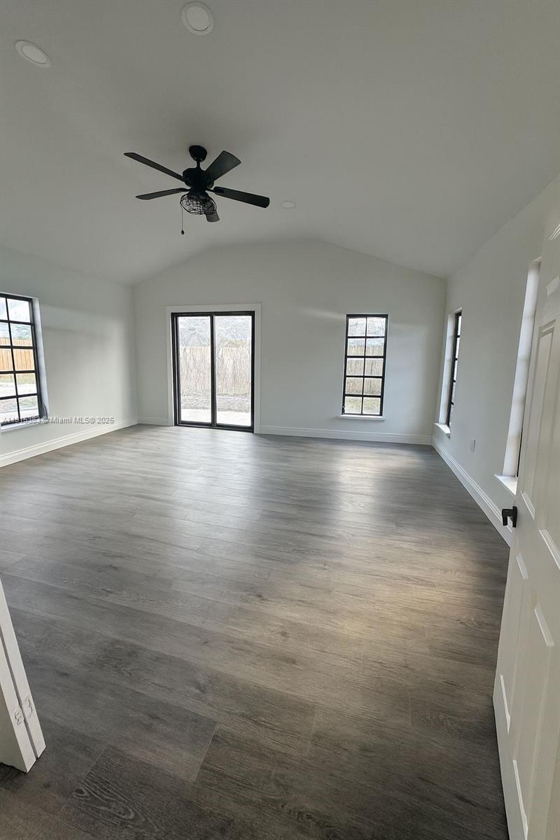 BROADVIEW PARK SEC 3 - Residential