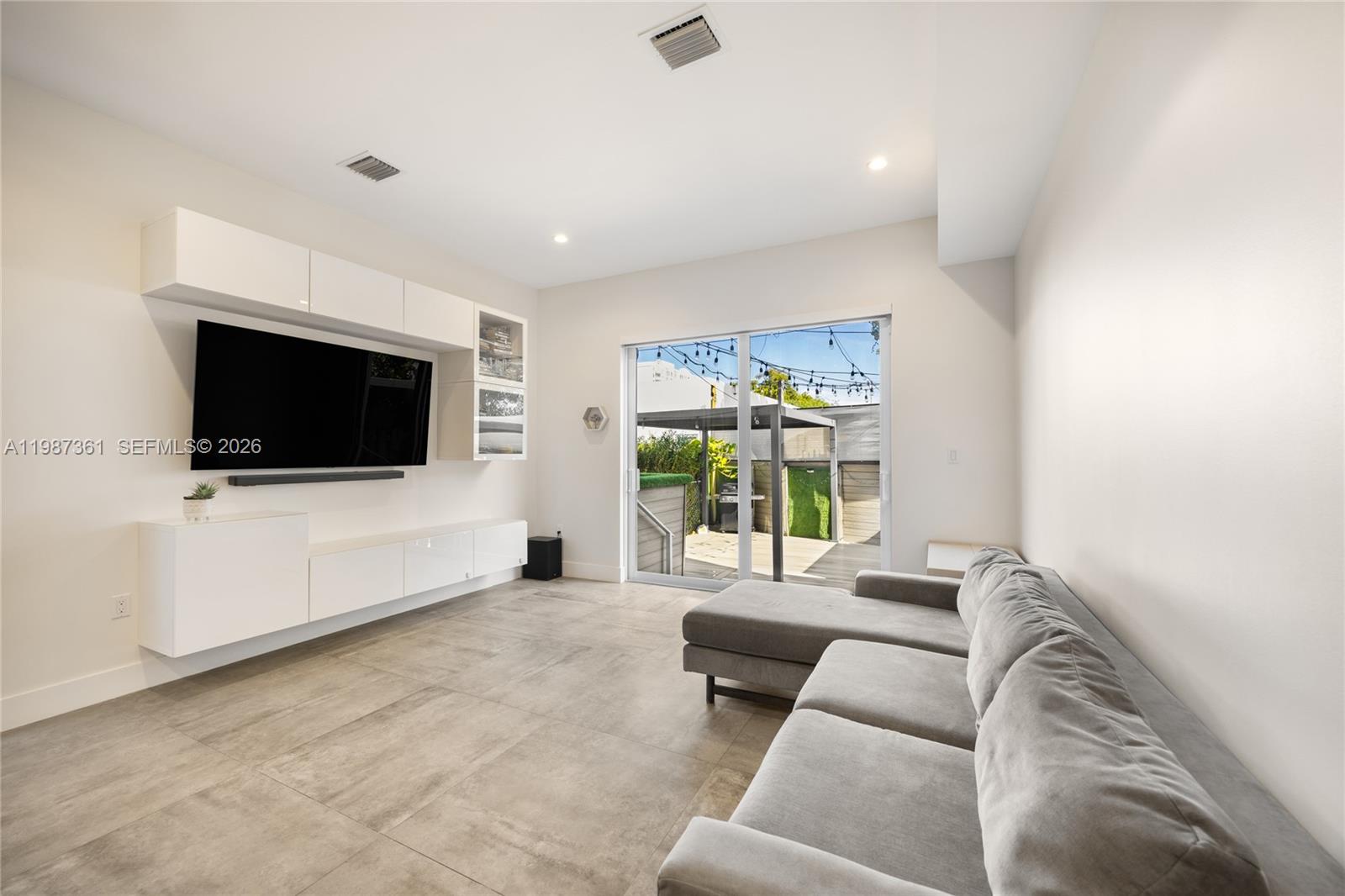 SILVER BLUFF HOMESITES - Residential