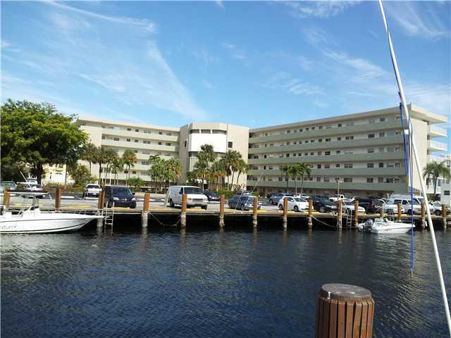 Best views of the wide-bay from this totally renovated fully furnished annual rental property. Wrap around terrace with dual sliding doors showing water view from all angles. Tile floors thru out except laminate wood in bedrooms. Bathrooms are updated an d clean. Kitchen is updated with wood cabinets and granite counters. Bring your clients and they will love this unit and love you for showing them this waterfront paradise rental. First month plus 2x security.