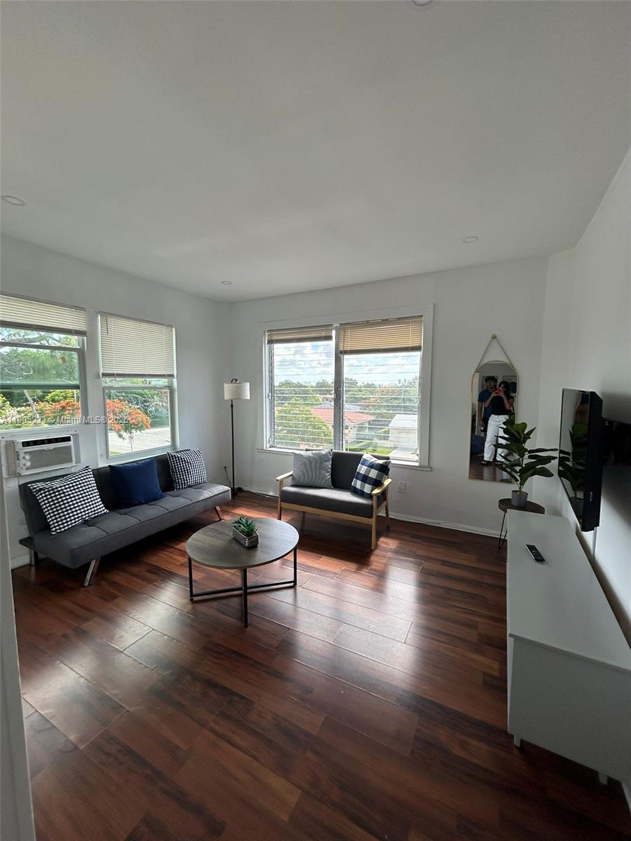 CORAL GABLES FLAGLER STRE - Residential Lease