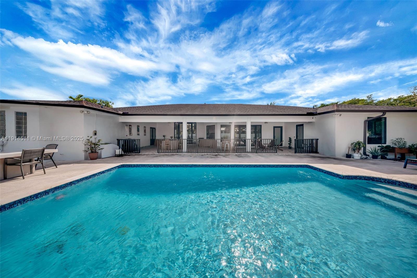 VANDERBILT PARK - Residential