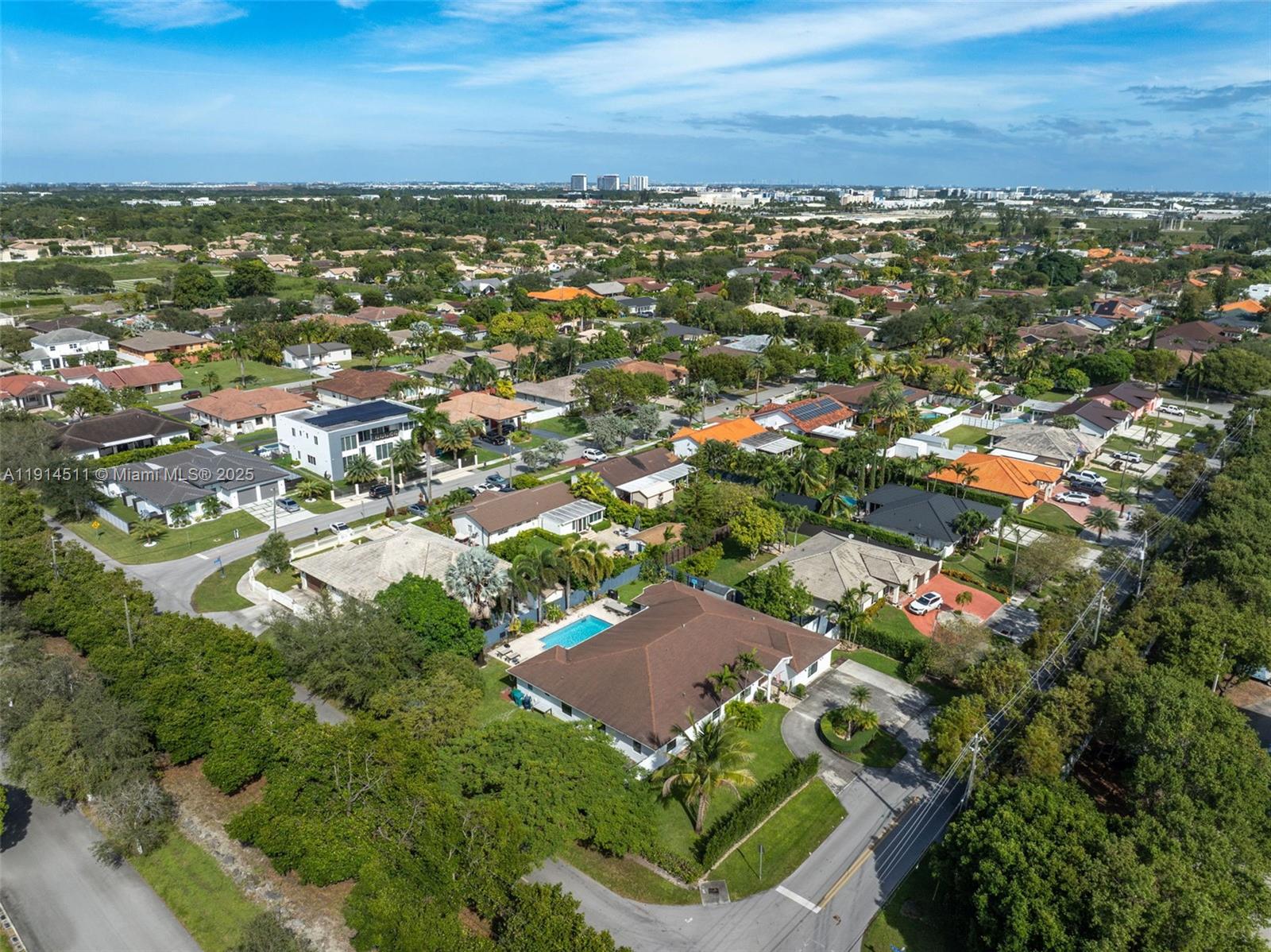 VANDERBILT PARK - Residential