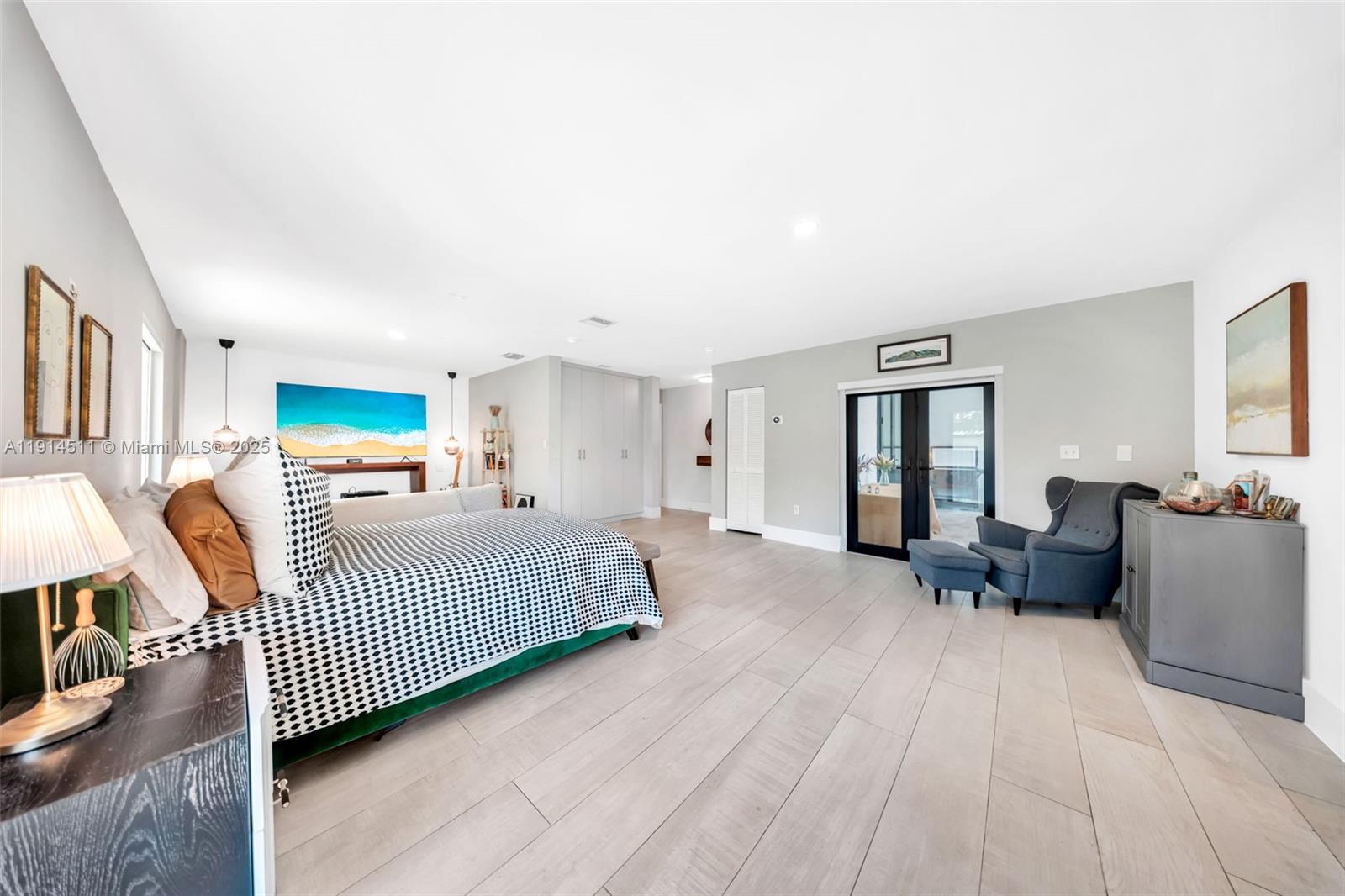 VANDERBILT PARK - Residential