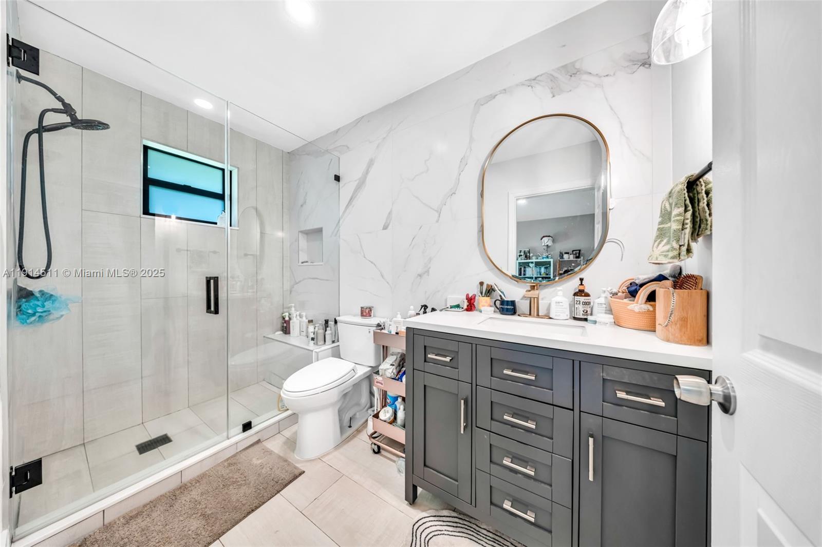 VANDERBILT PARK - Residential