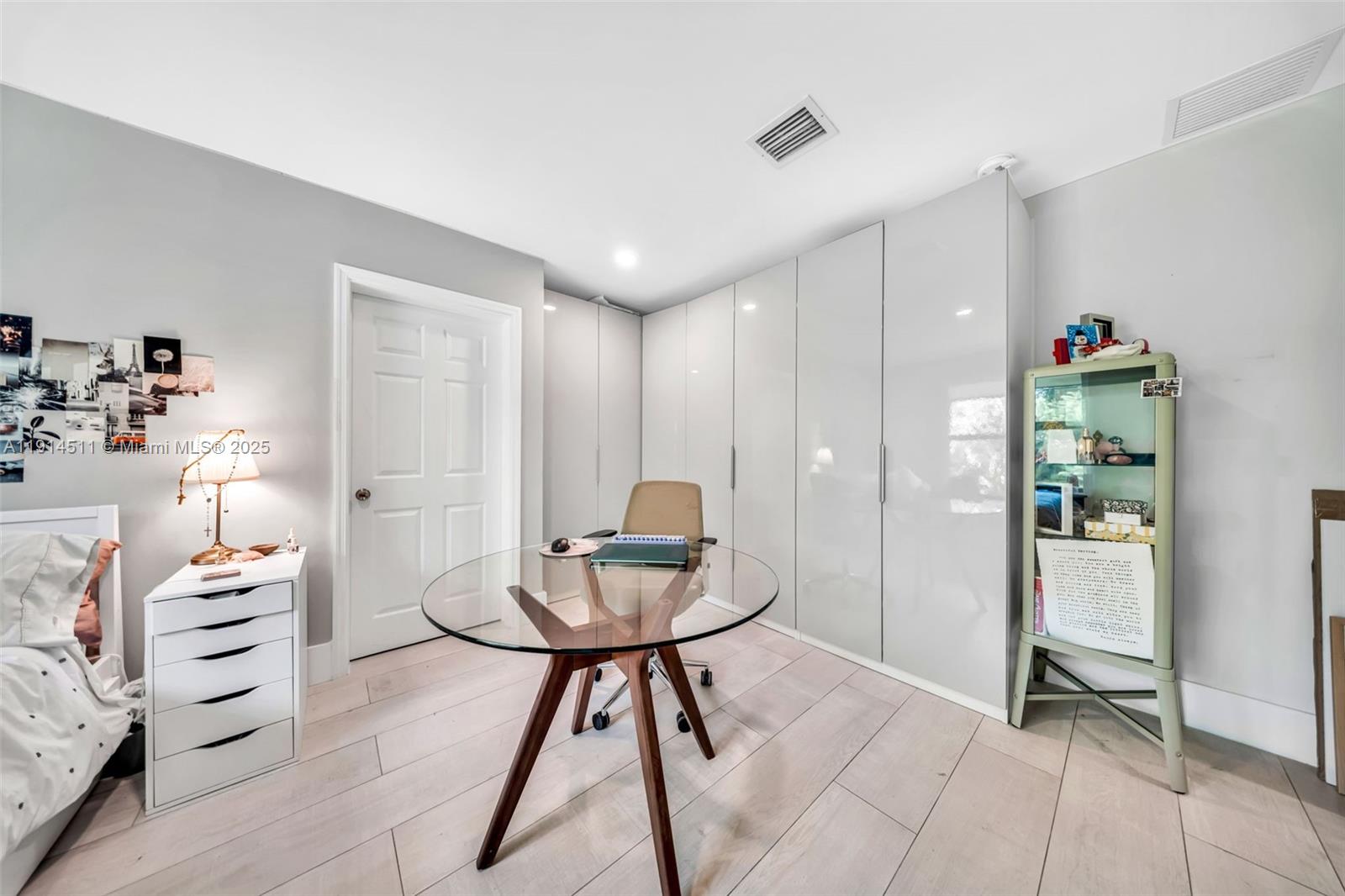 VANDERBILT PARK - Residential