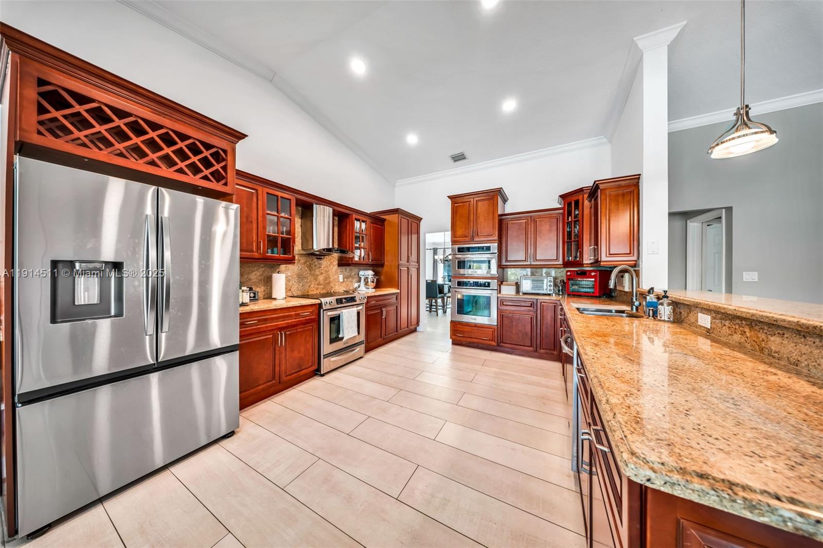 VANDERBILT PARK - Residential