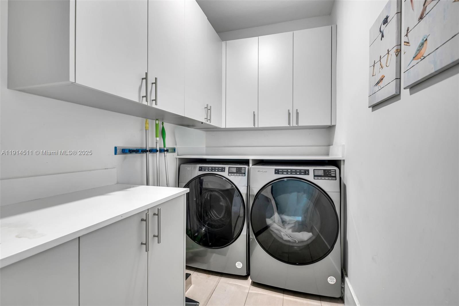 VANDERBILT PARK - Residential