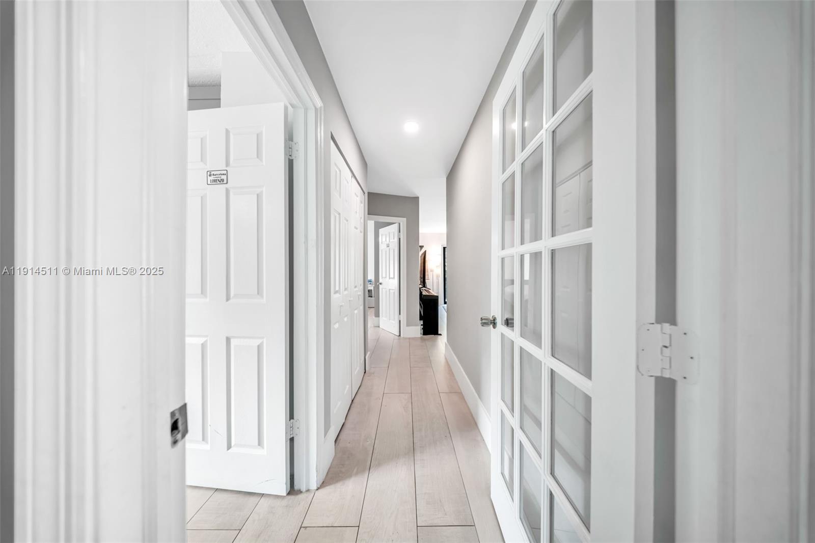 VANDERBILT PARK - Residential