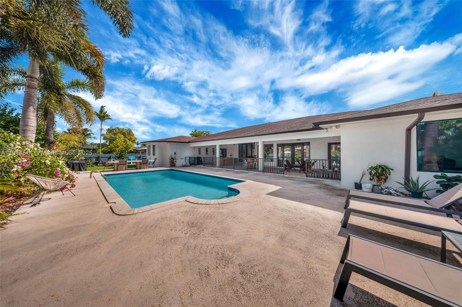 VANDERBILT PARK - Residential