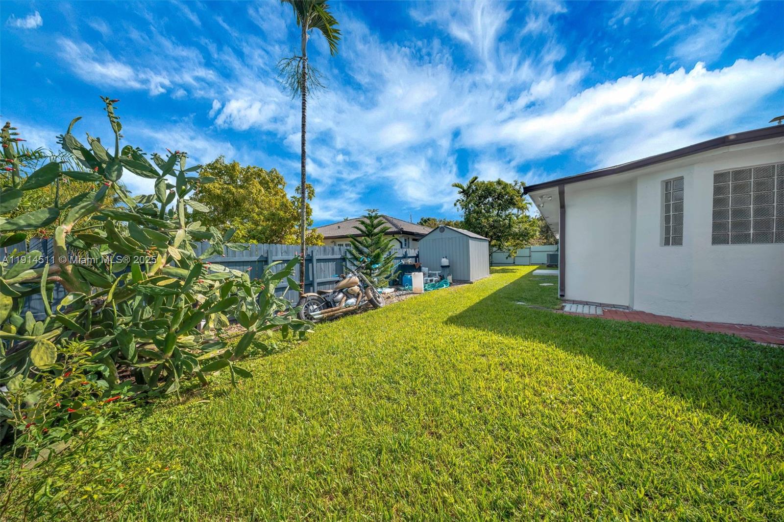 VANDERBILT PARK - Residential