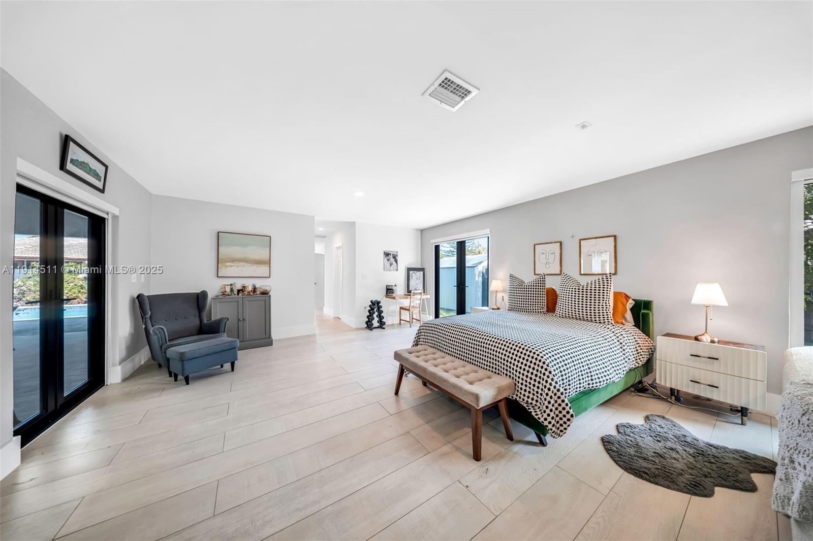 VANDERBILT PARK - Residential