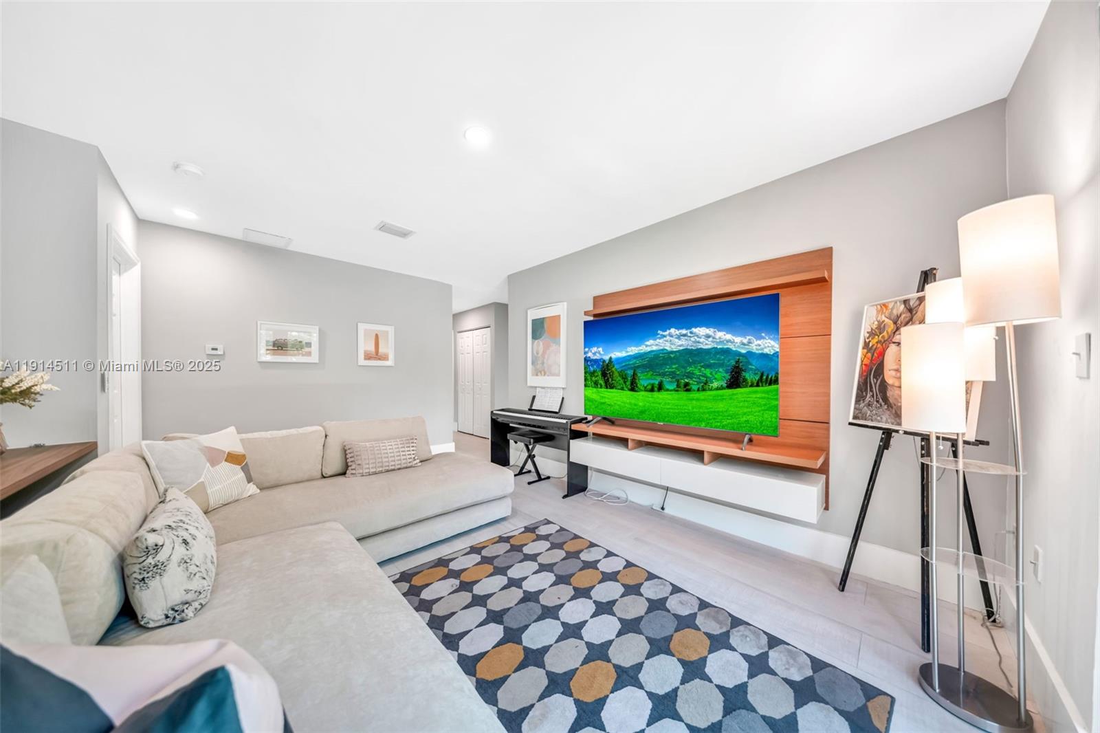 VANDERBILT PARK - Residential