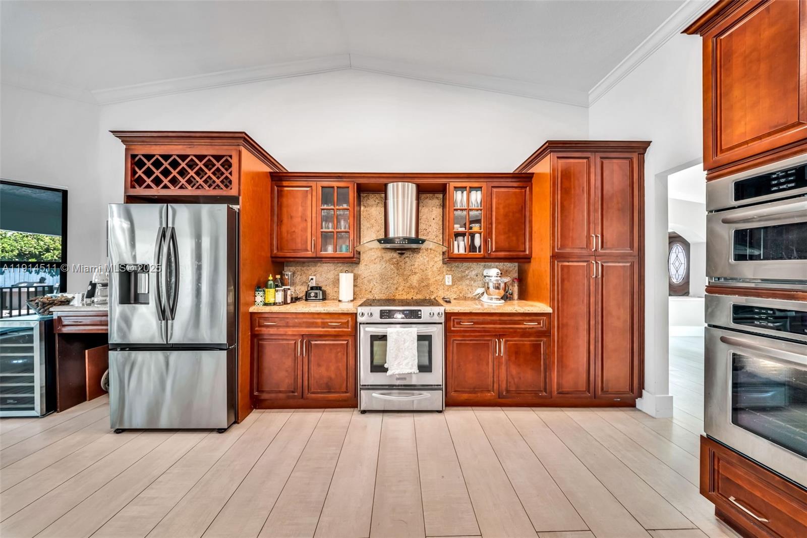 VANDERBILT PARK - Residential