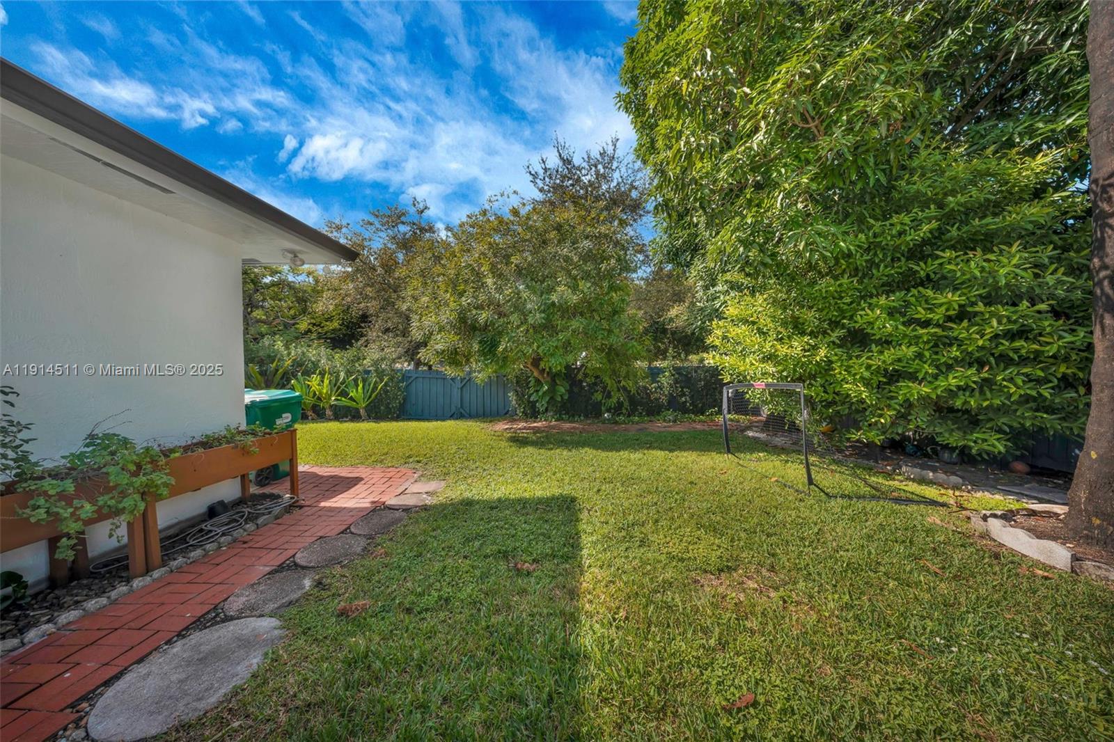 VANDERBILT PARK - Residential