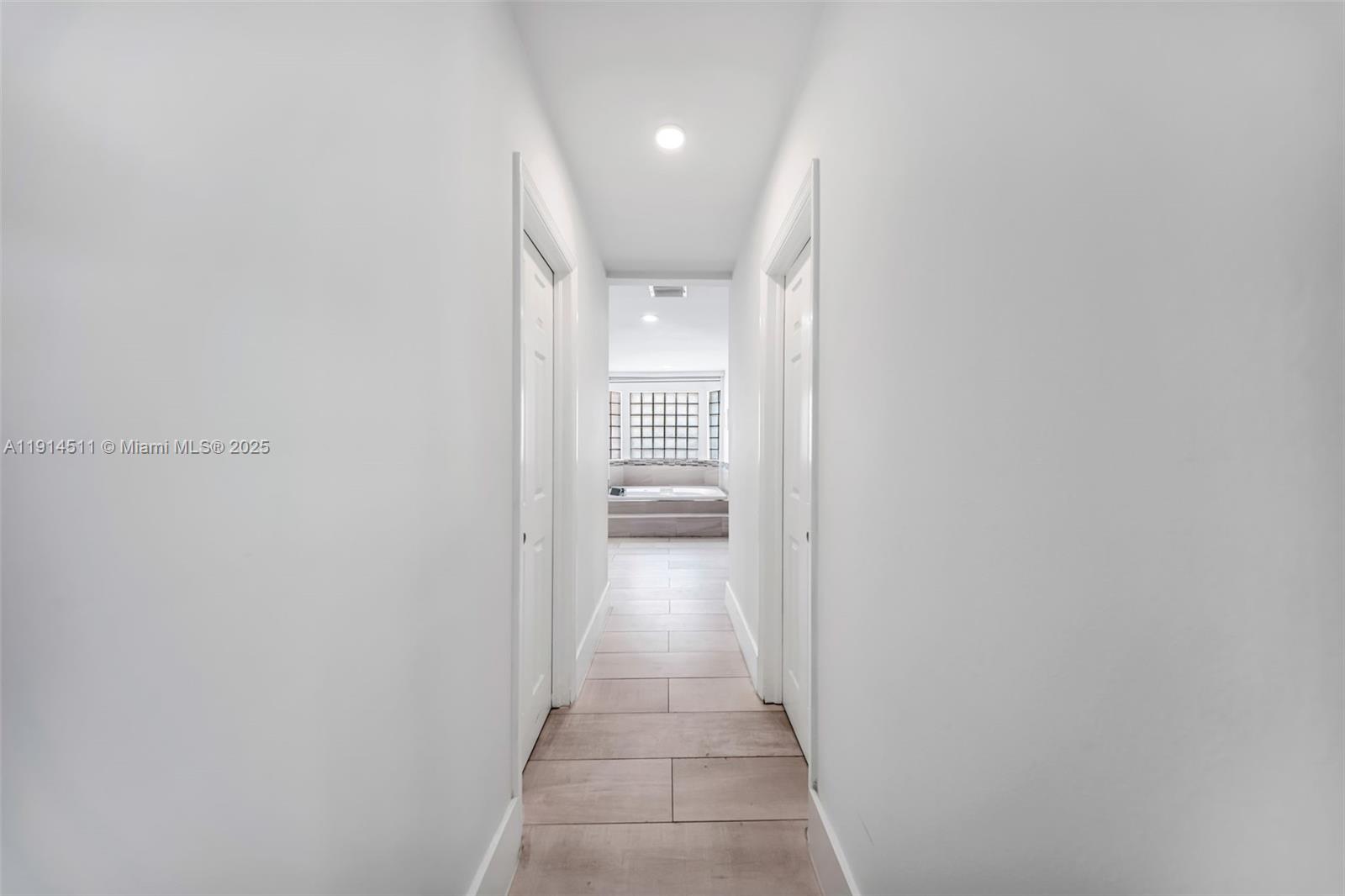 VANDERBILT PARK - Residential